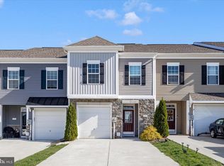 203 Charterhouse St, Falling Waters, WV