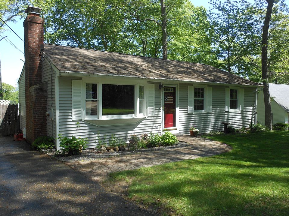 2nd image of 19 Iron St