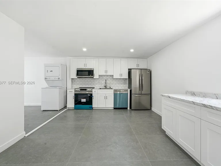 2415 Garfield St — Photo 9