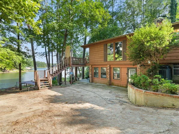 492 Lake Dr, Fulton, MS 38843
