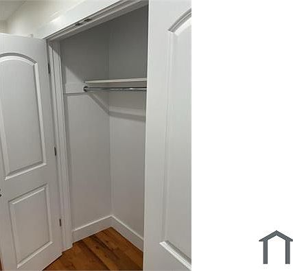 3rd image of 2808 Dewey Ave