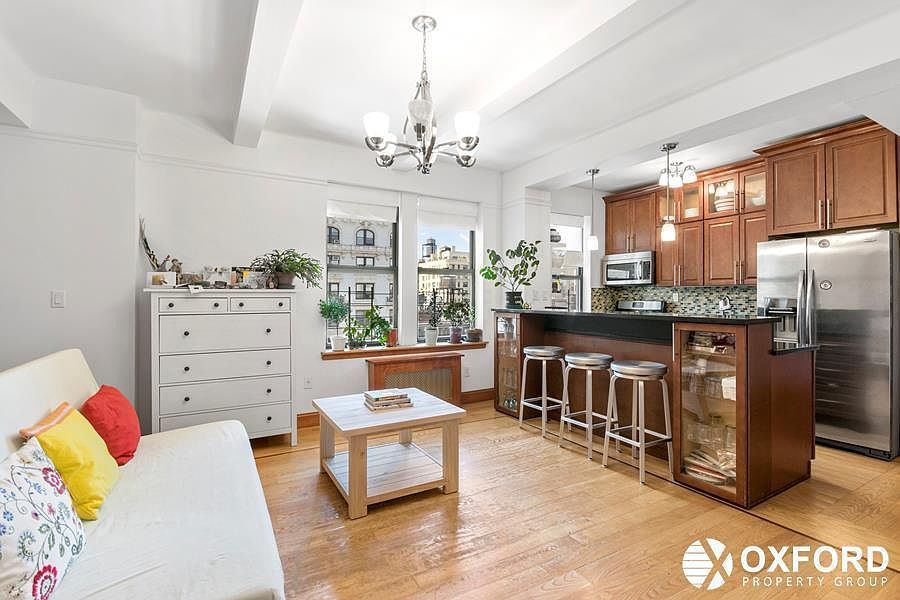 1st image of 675 W End Ave APT 12A