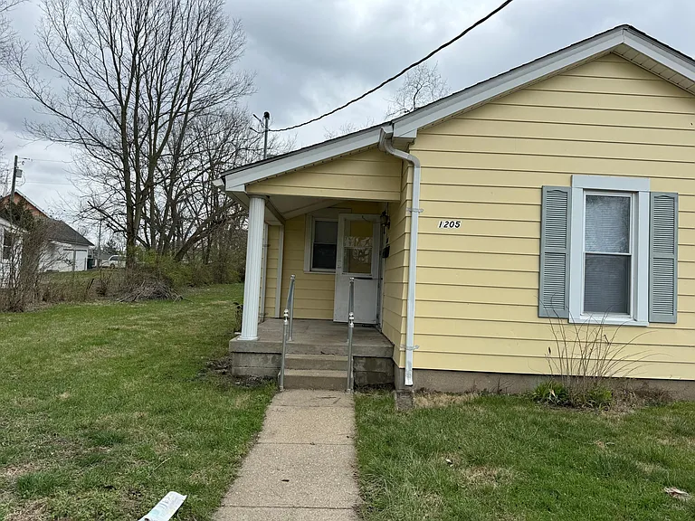 1205 Lind St — Photo 1