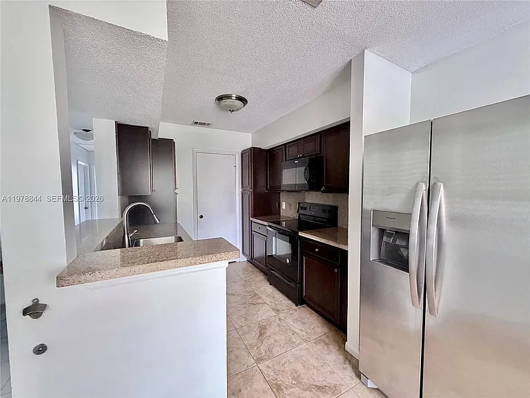 815 W Boynton Beach Blvd #11202 — Photo 3