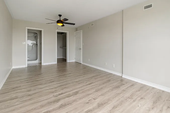 500 Mapleview Dr W #309 — Photo 14