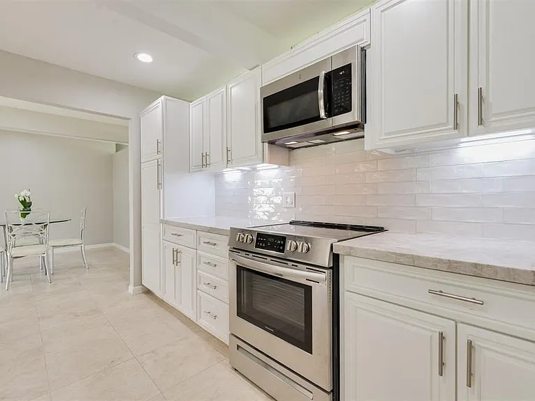 12902 Traviata Dr — Photo 10