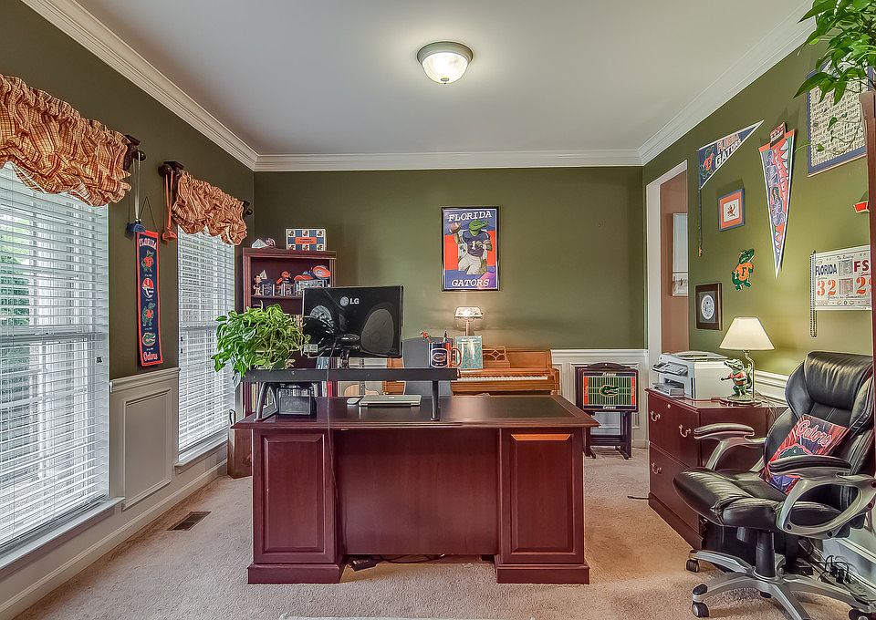 Office or Formal Dining 