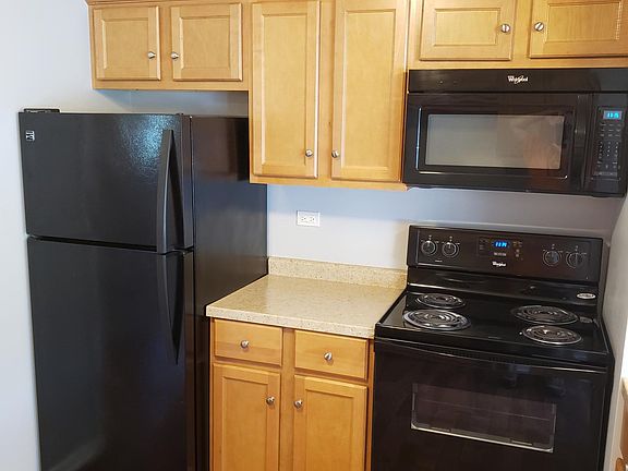 2nd image of 141 W Quincy St #1