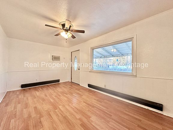 5th image of 702 E Morehouse Ave