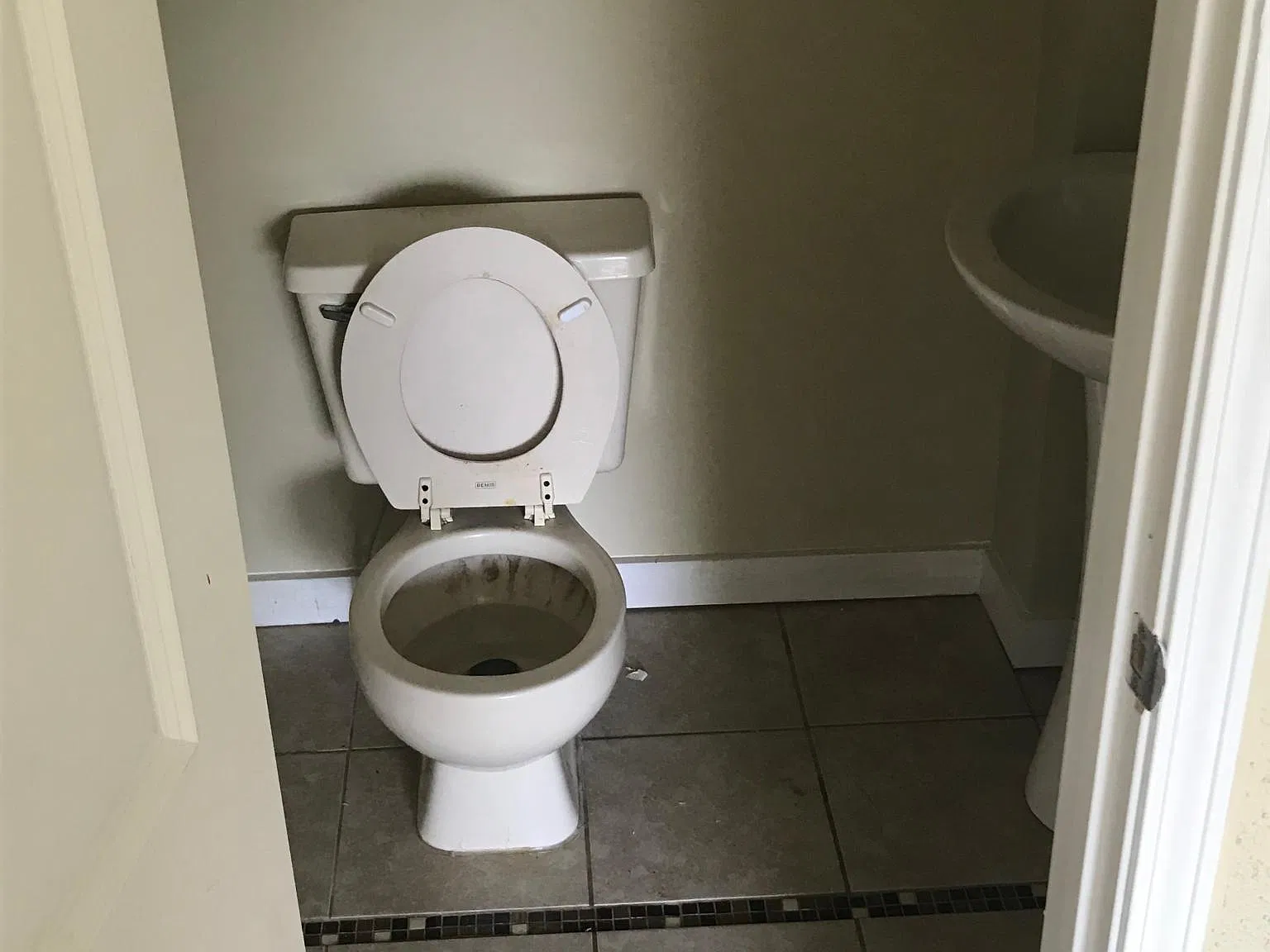 2 bed, 2.5 bath, 1458 sqft, $925 — Photo 3