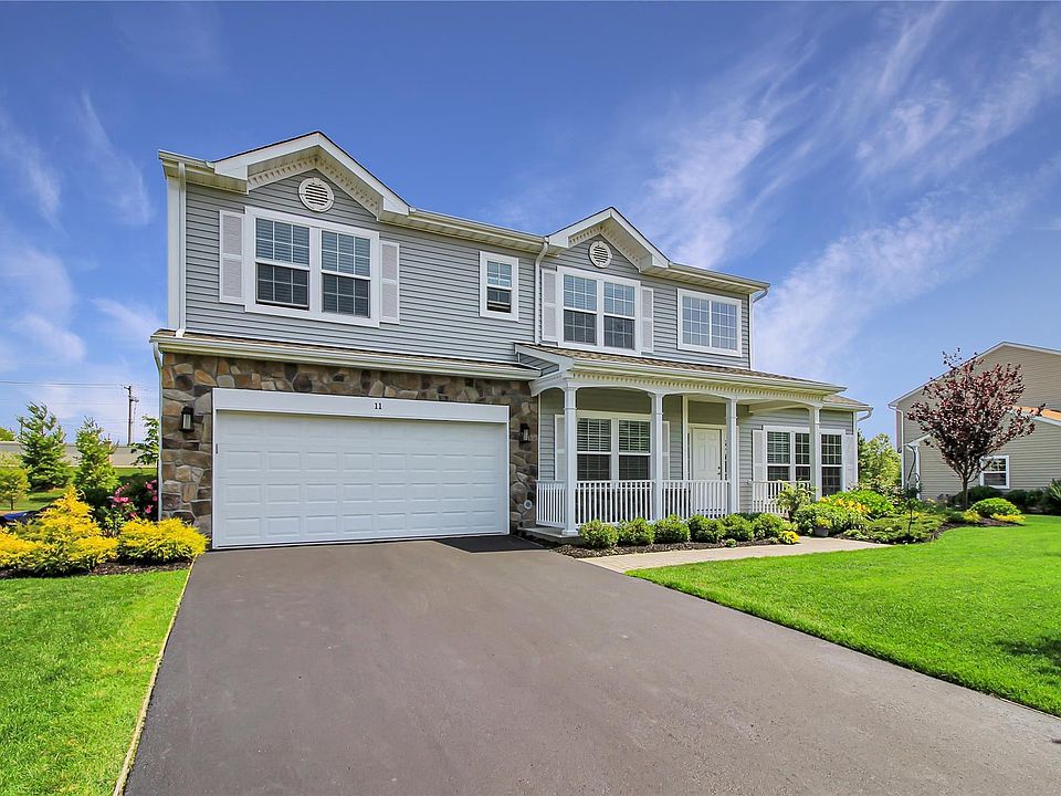 1st image of 11 Country Woods Dr