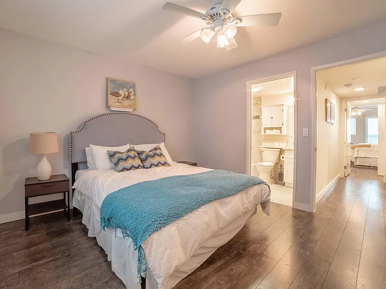 1107 Loma Dr #C — Photo 16