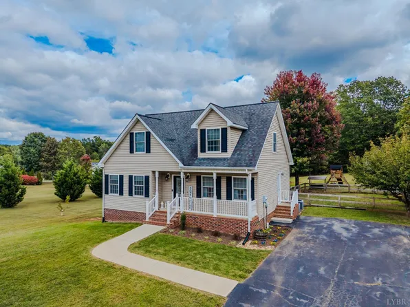 225 Frost Dr, Concord, VA 24538
