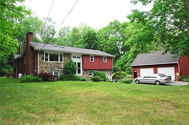2nd image of 47 Lake Rd