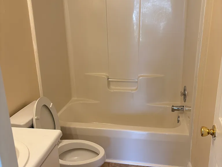 33 Noah Dr — Photo 5