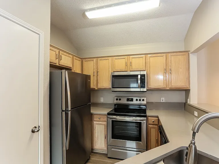 7445 Arbor Hill Dr — Photo 10