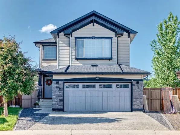 36 New Brighton Line SE, Calgary, AB T2Z 4J5