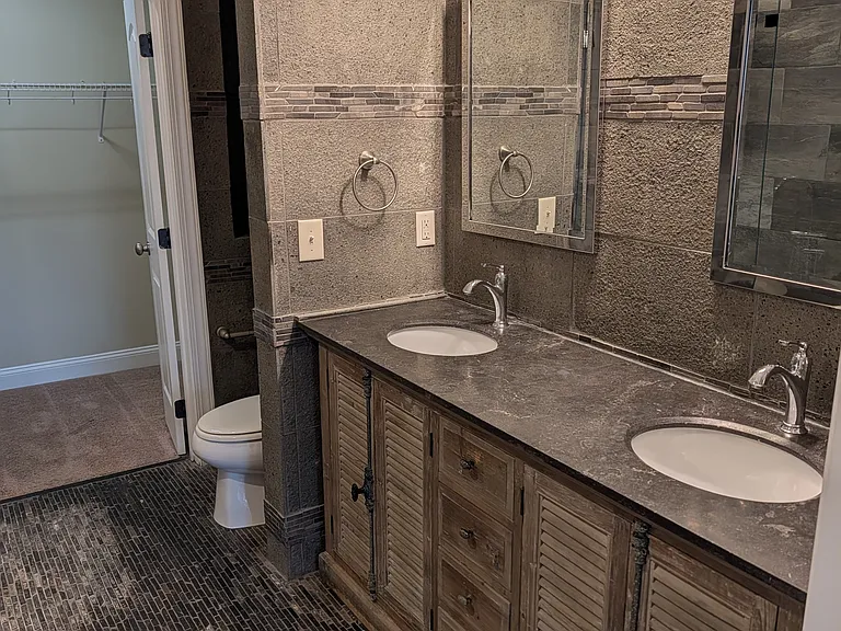 134 Sunset Cir #305 — Photo 37
