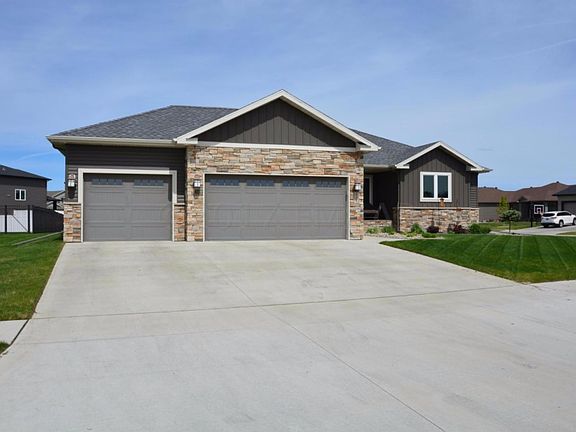 2nd image of 408 47th Ave W