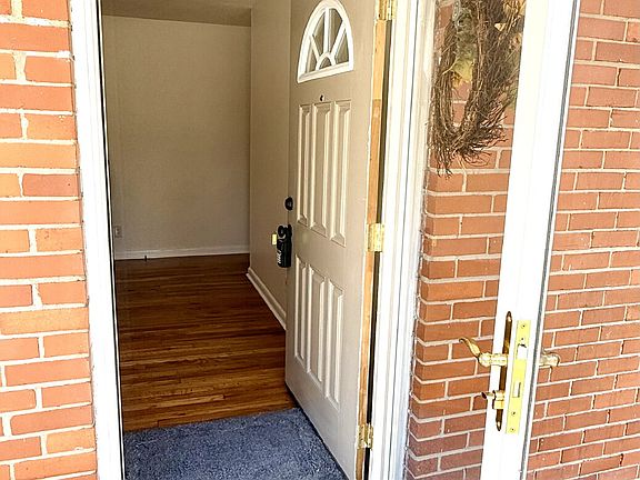 2nd image of 815 McNeil St