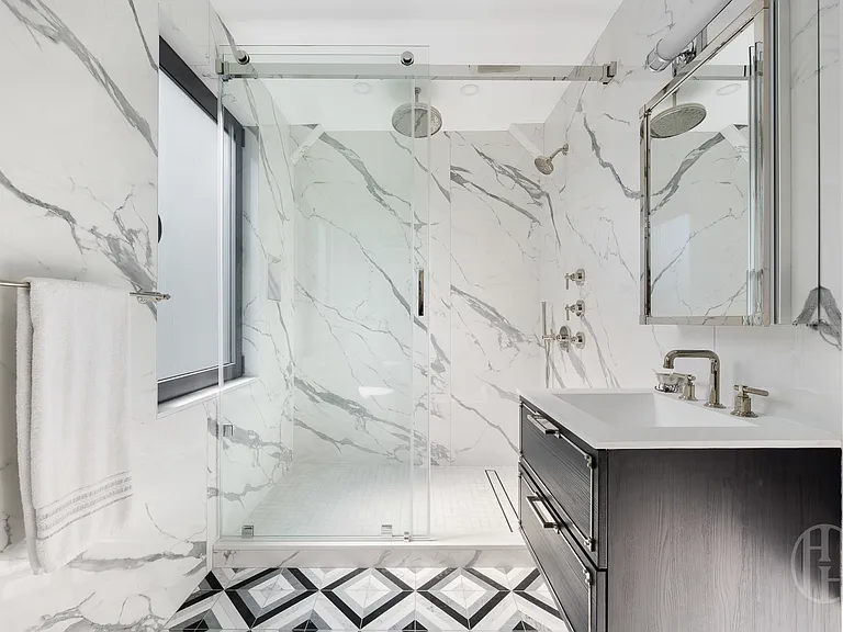 107 Greenwich Ave #2 — Photo 10
