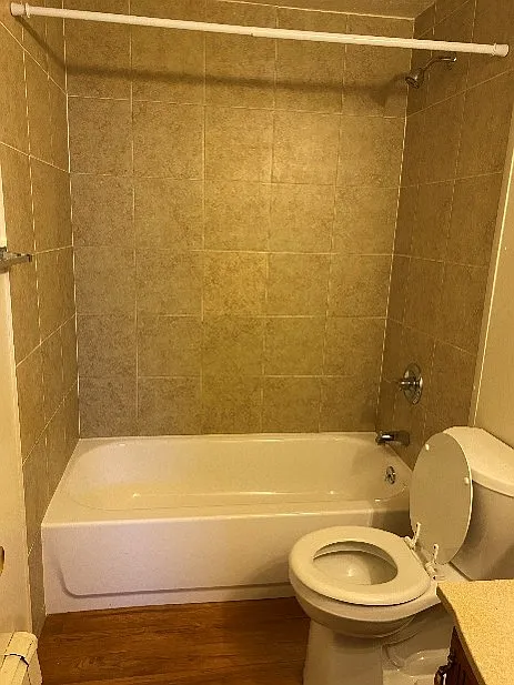 Eastown Villa Apartments — Photo 3