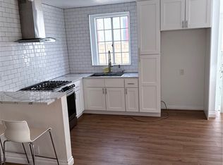 826 E Elmwood Ave, Burbank, CA 91501