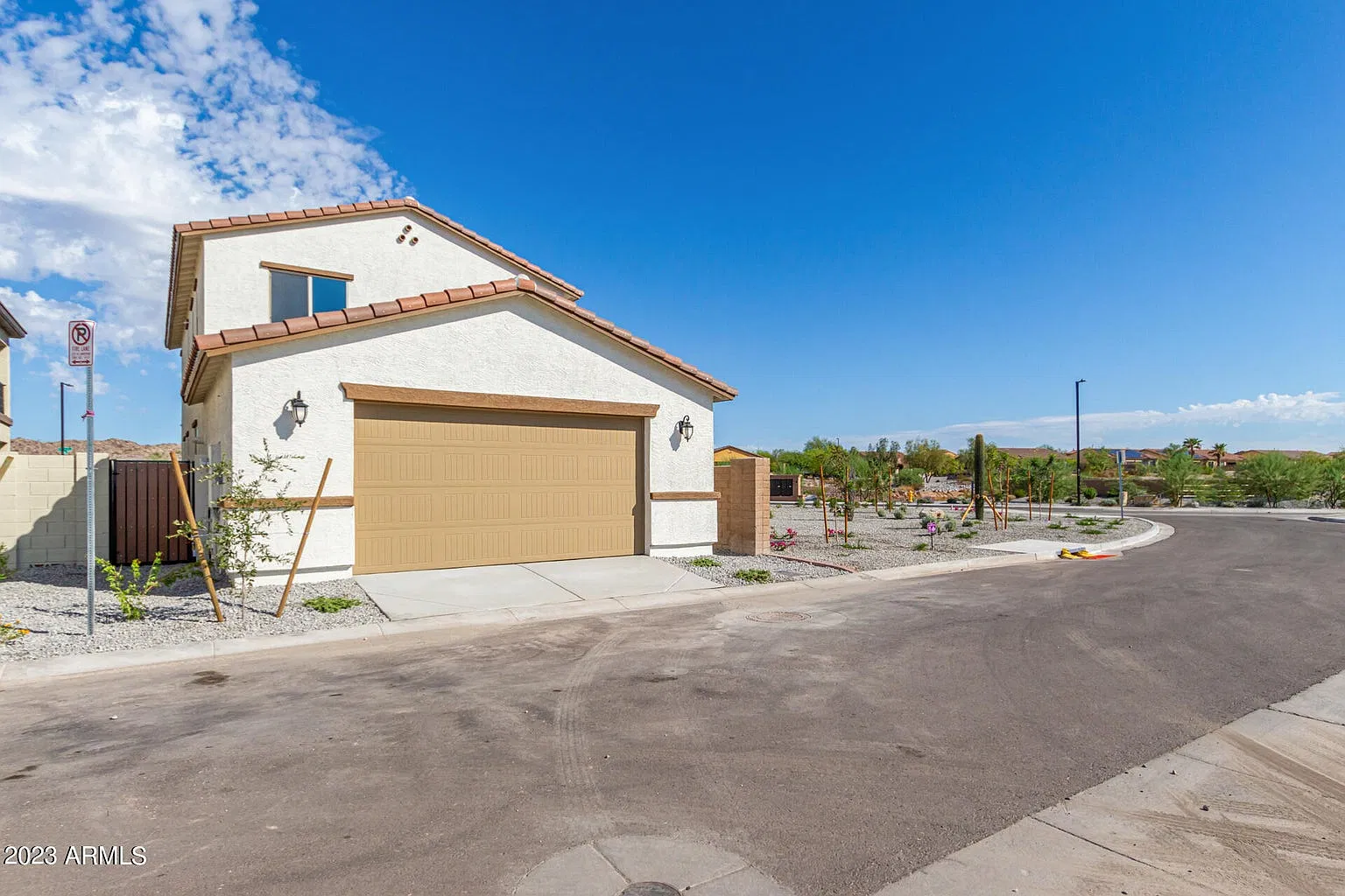 4 bed, 2194 sqft, $2,700 — Photo 4