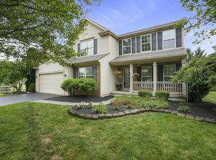 6351 Beaumont Sq, Lewis Center, OH 43035