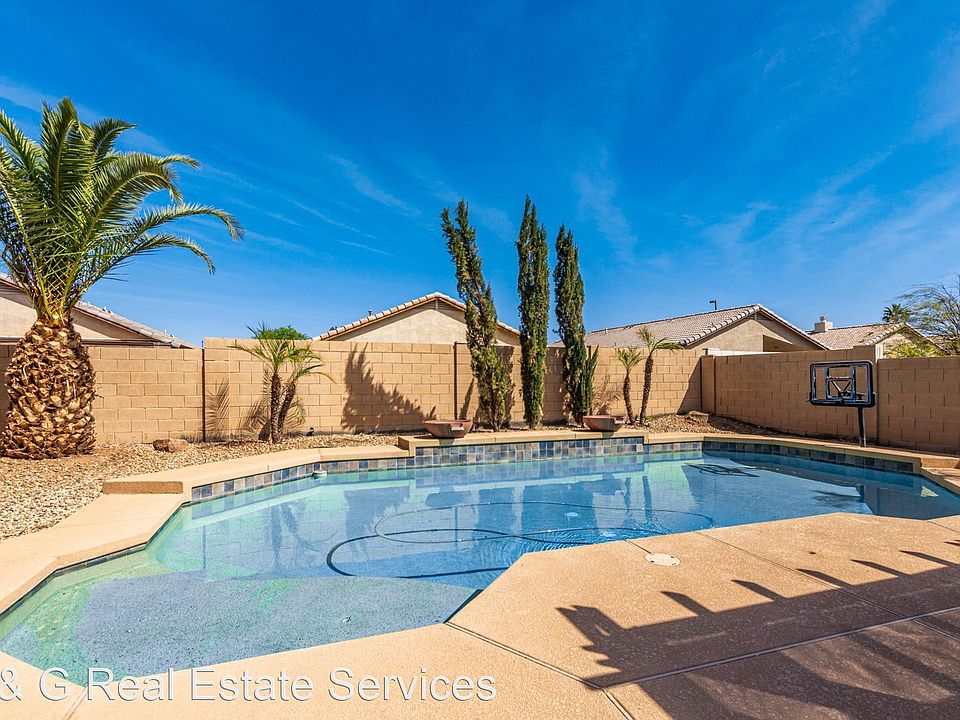 1st image of 2090 E Palomino Dr