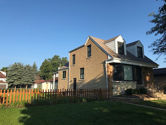 2nd image of 8114 N Oketo Ave