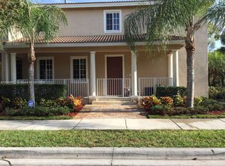 27571 SW 143rd Ct, Homestead, FL 33032