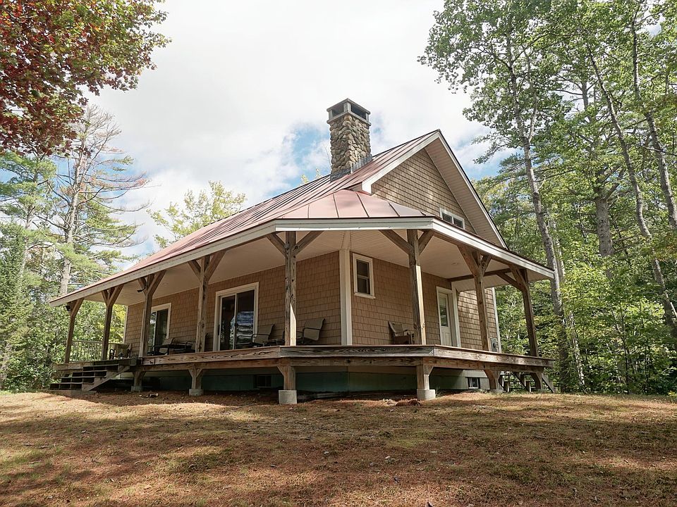 1st image of 1131 Main Street