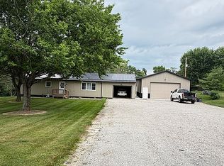 41 Penny Rd SW, Carrollton, OH 44615