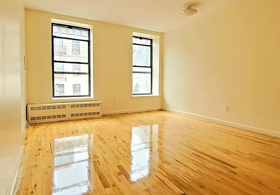 Rented by Compass | media 2