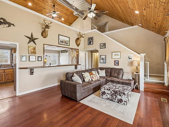 4th image of 10433 Hopewell Rd
