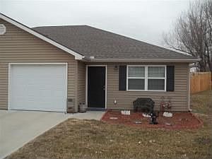 1st image of 2611 S 16th St