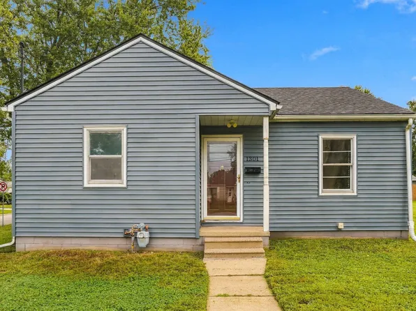 1301 W 11th St, Waterloo, IA 50702