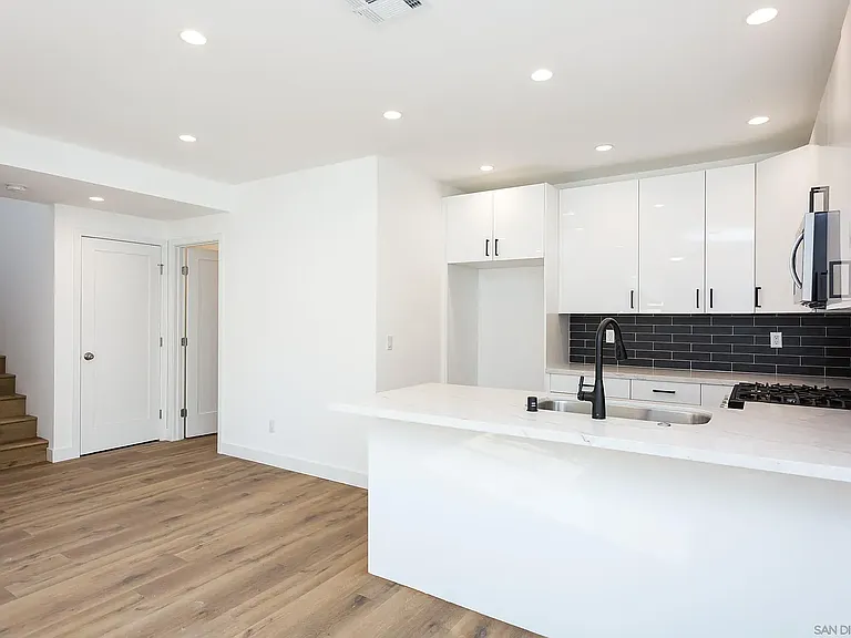5721 Campanile Way — Photo 6