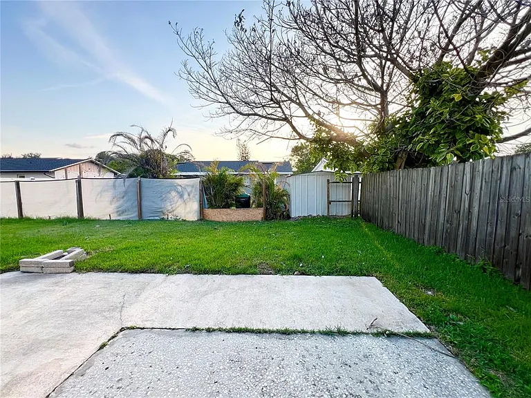 11340 Cardiff Dr — Photo 61