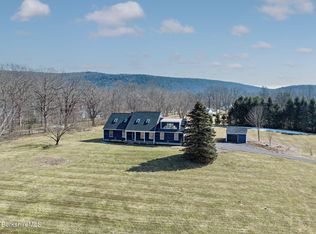 11 East Rd, Richmond, MA 01254