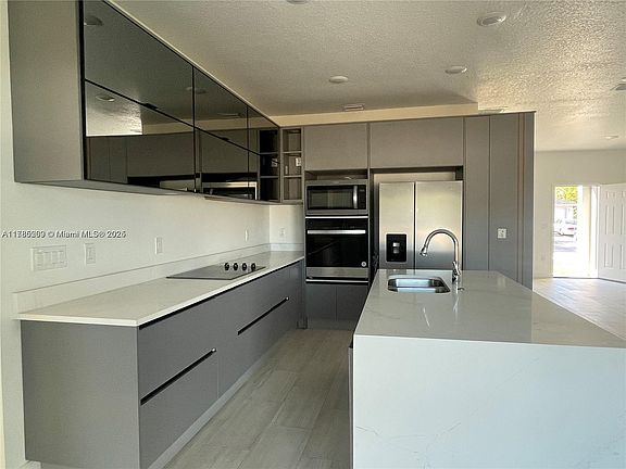 5th image of 2370 Ramsey
