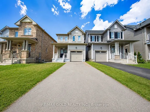 8721 Pawpaw Ln, Niagara Falls, ON L2H 3S4