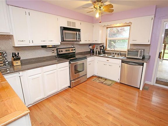 5th image of 17229 Brockport Holley Rd