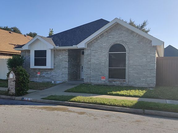 2nd image of 405 Canary Ave