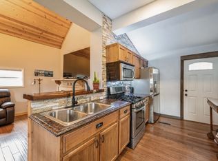 1341 8th St, Marion, IA 52302