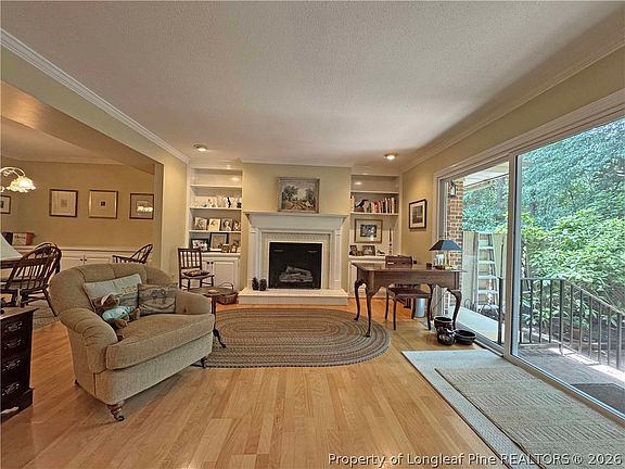 2nd image of 190 Palmetto Rd