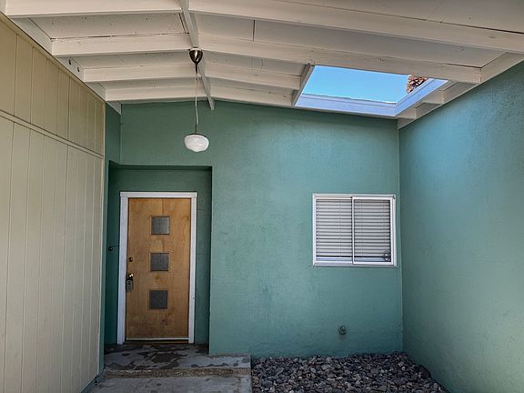 3rd image of 544 Canosa Ave