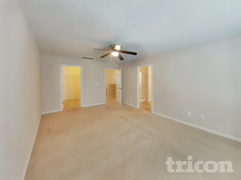 1430 Sandra Dr — Photo 7