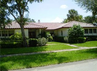 6644 S Grande Dr, Boca Raton, FL 33433